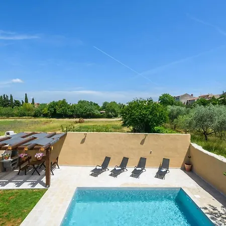 House Boky Holiday home